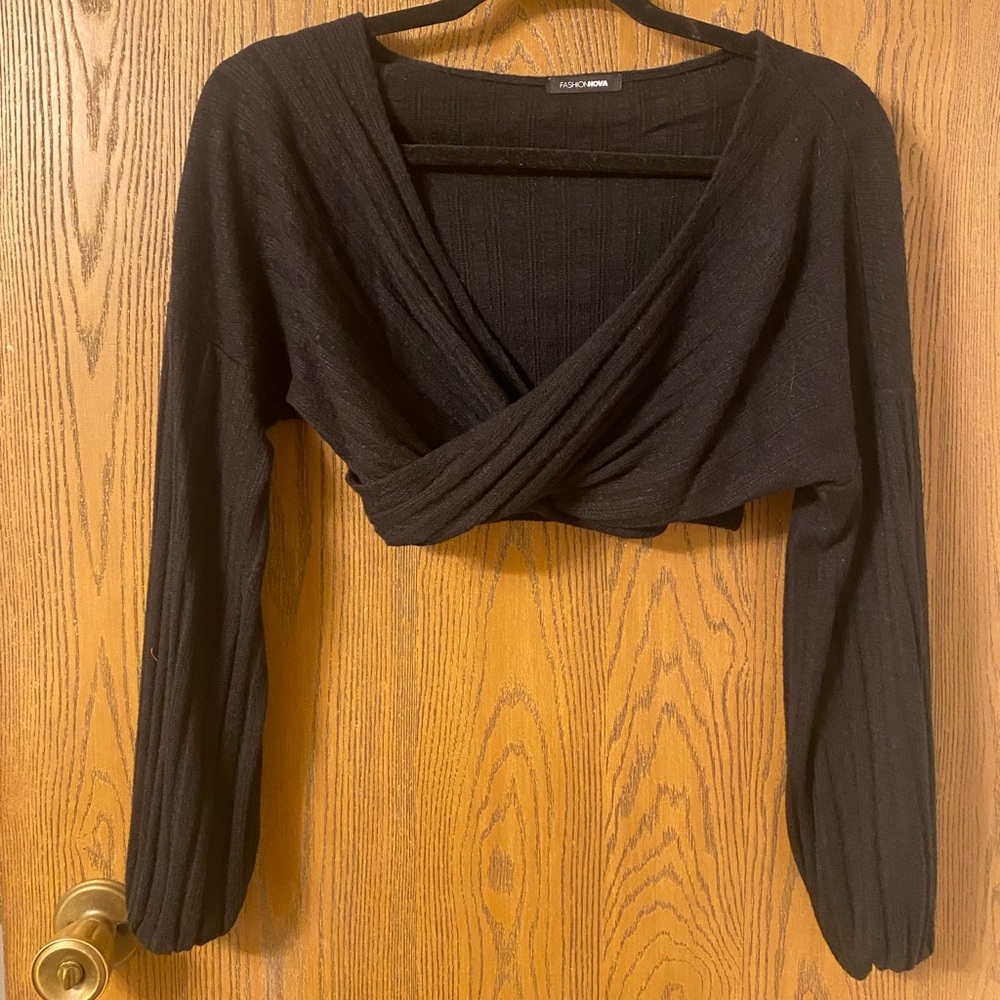 Cropped black fashion Nova sweater